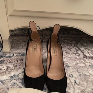 Valentino Garavani Tango Pump